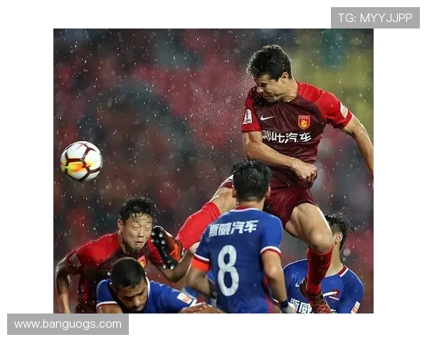 巴西足球明星加盟中超联赛引发热议提升中国足球水平的期待与挑战